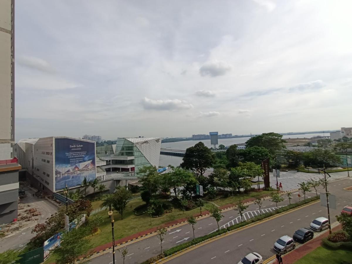 R&F Princess Cove Premium Homestay Famaily Johor Bahru Exterior foto